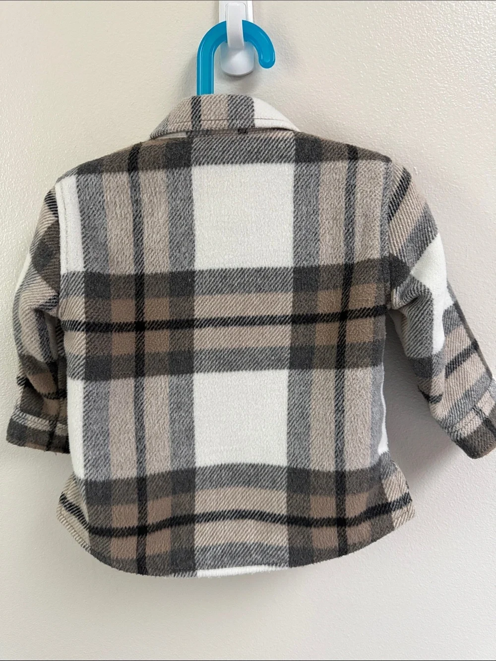 GAP Plaid Sherpa-Lined Shacket in Cream, Tan & Gray